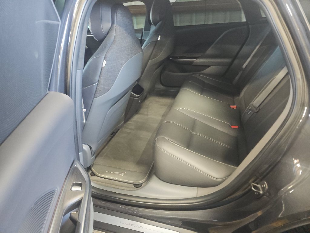 Used 2022 Lucid Air Grand Touring AWD/4WD image 19
