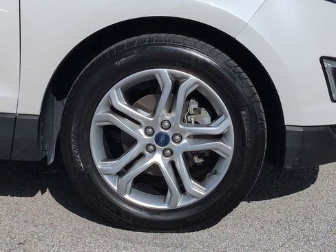 Used 2016 Ford Edge Titanium w/ Technology Package image 11