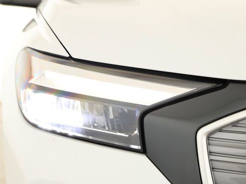 Certified 2023 Audi Q4 e-tron Premium Plus w/ Premium Plus image 36