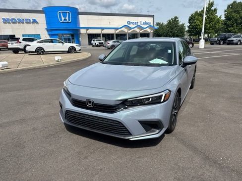 Used 2024 Honda Civic EX image 2