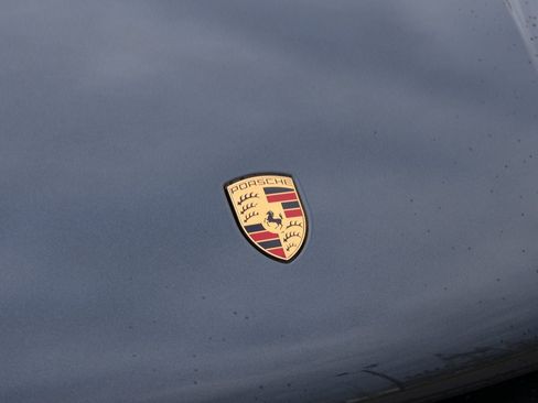 New 2026 Porsche Macan image 13