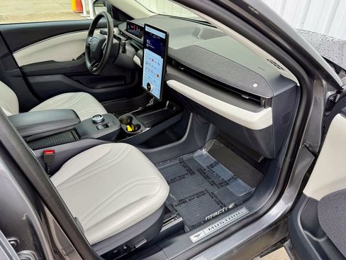 Certified 2023 Ford Mustang Mach-E Premium image 19