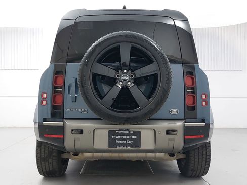 Used 2021 Land Rover Defender 110 X-Dynamic HSE image 6