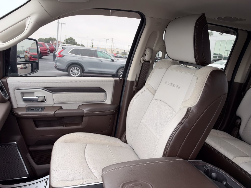 Used 2025 RAM 2500 Laramie AWD/4WD image 21
