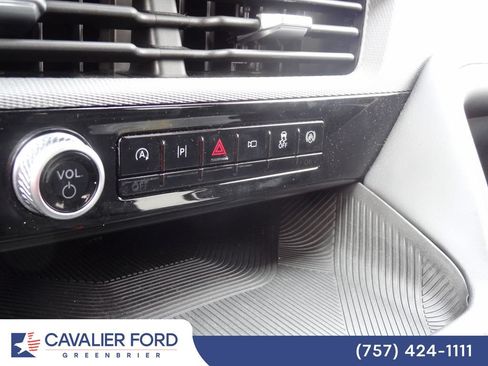 Used 2026 Ford Explorer ST-Line w/ ST-Line Street Pack AWD/4WD image 33