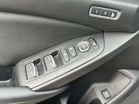 Used 2021 Honda Accord Touring image 17