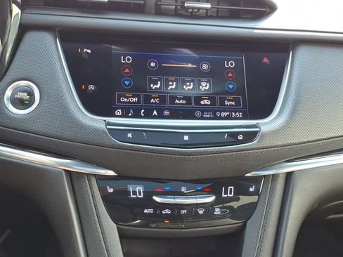 Used 2020 Cadillac XT5 Premium Luxury FWD image 20