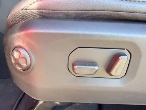 New 2025 Jeep Wrangler Sahara w/ Technology Group image 19