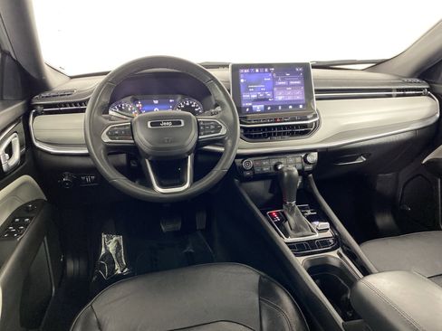 Used 2023 Jeep Compass Limited w/ Sun and Sound Group image 41