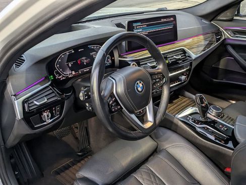 Used 2023 BMW 530e image 13