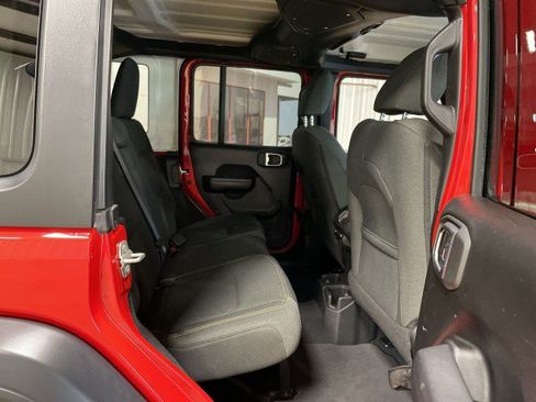 Used 2024 Jeep Wrangler Unlimited Sport AWD/4WD image 28