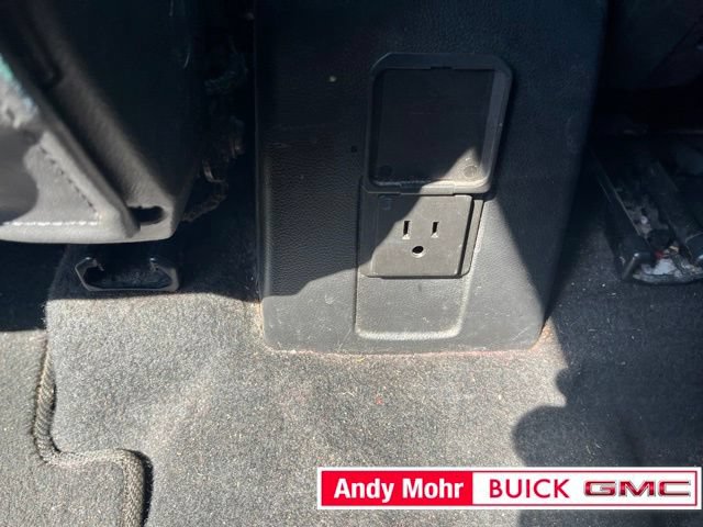Used 2018 Chevrolet Trax LT w/ LT Convenience Package FWD image 31