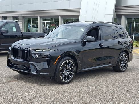 Used 2025 BMW X7 M60i w/ Executive Package AWD/4WD image 5