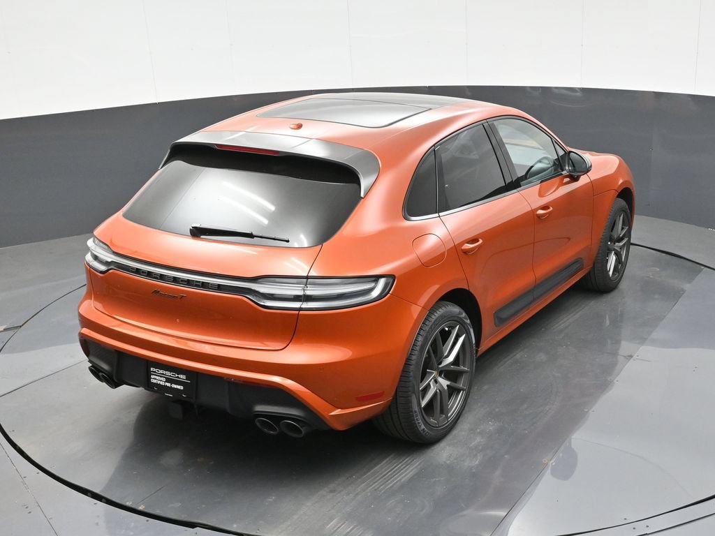 Certified 2024 Porsche Macan Turbo AWD/4WD image 16