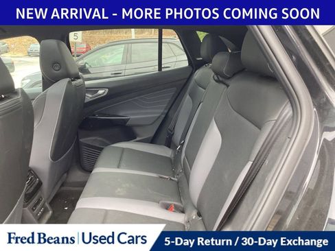 Used 2023 Volkswagen ID.4 Pro S Plus image 9