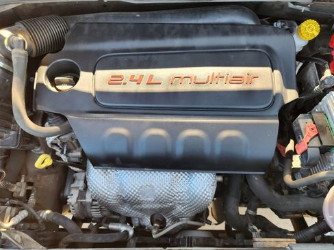 Used 2021 Jeep Renegade Latitude image 30