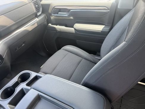 Used 2023 Chevrolet Silverado 1500 LT AWD/4WD image 20