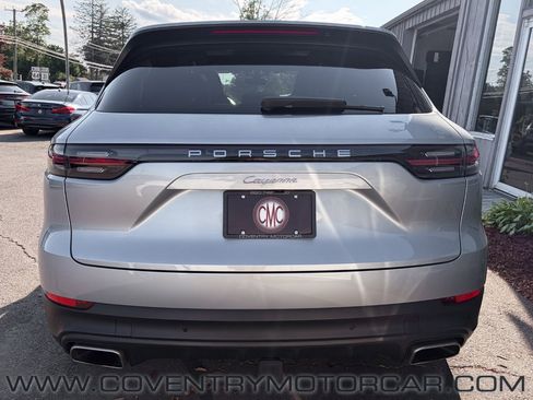 Used 2021 Porsche Cayenne AWD/4WD image 6