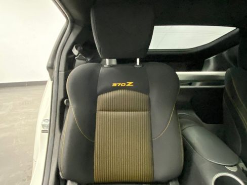Used 2019 Nissan 370Z Coupe w/ Z34 Heritage Edition - White image 21