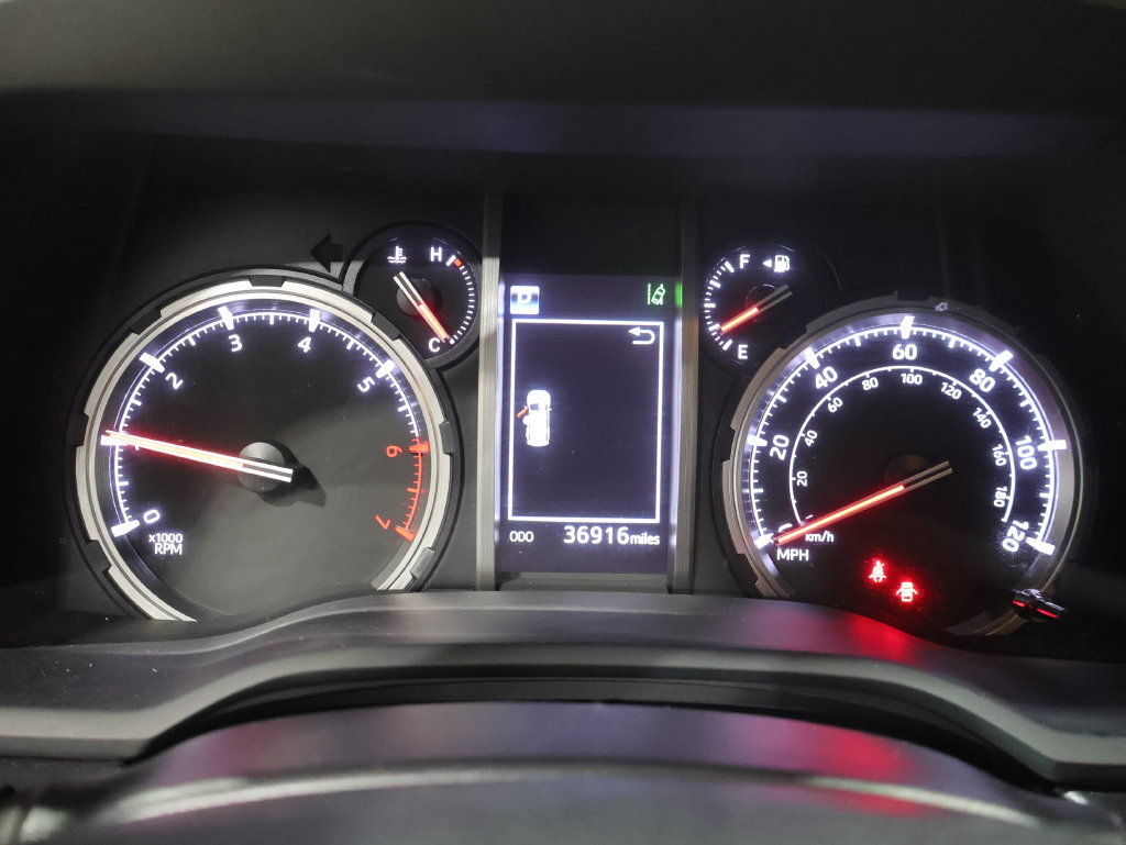 Used 2023 Toyota 4Runner TRD Off-Road Premium w/ Moonroof Package AWD/4WD image 39
