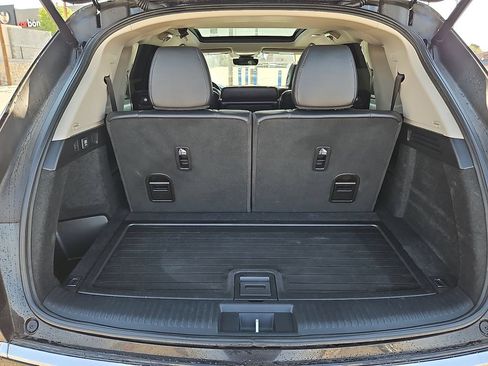 Used 2022 Acura MDX SH-AWD image 11
