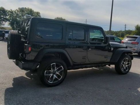 Used 2025 Jeep Wrangler Sport S w/ Convenience Group image 28