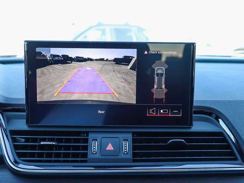 Used 2023 Audi Q5 2.0T Premium w/ Convenience Package image 36