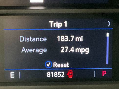 Used 2019 Cadillac XT4 Premium Luxury w/ Cold Weather Package image 17