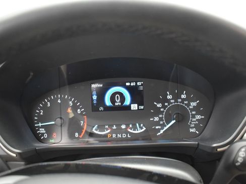 Used 2022 Ford Escape SE w/ SE Sport Appearance Package image 11