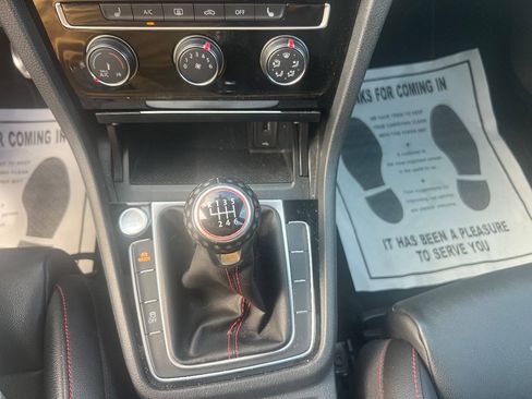 Used 2019 Volkswagen GTI SE w/ SE Experience Package FWD image 31