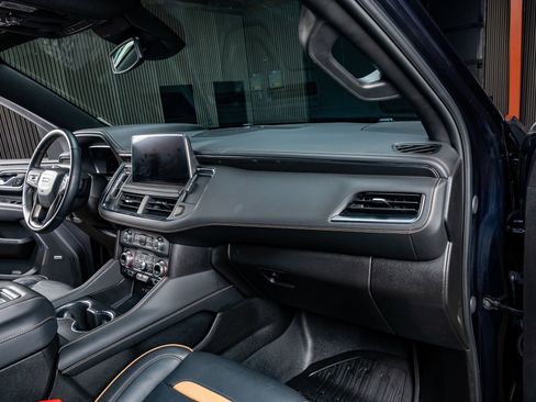 Used 2024 GMC Yukon AT4 w/ AT4 Premium Package image 14