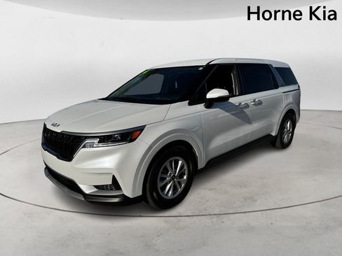 Certified 2024 Kia Carnival LX image 7