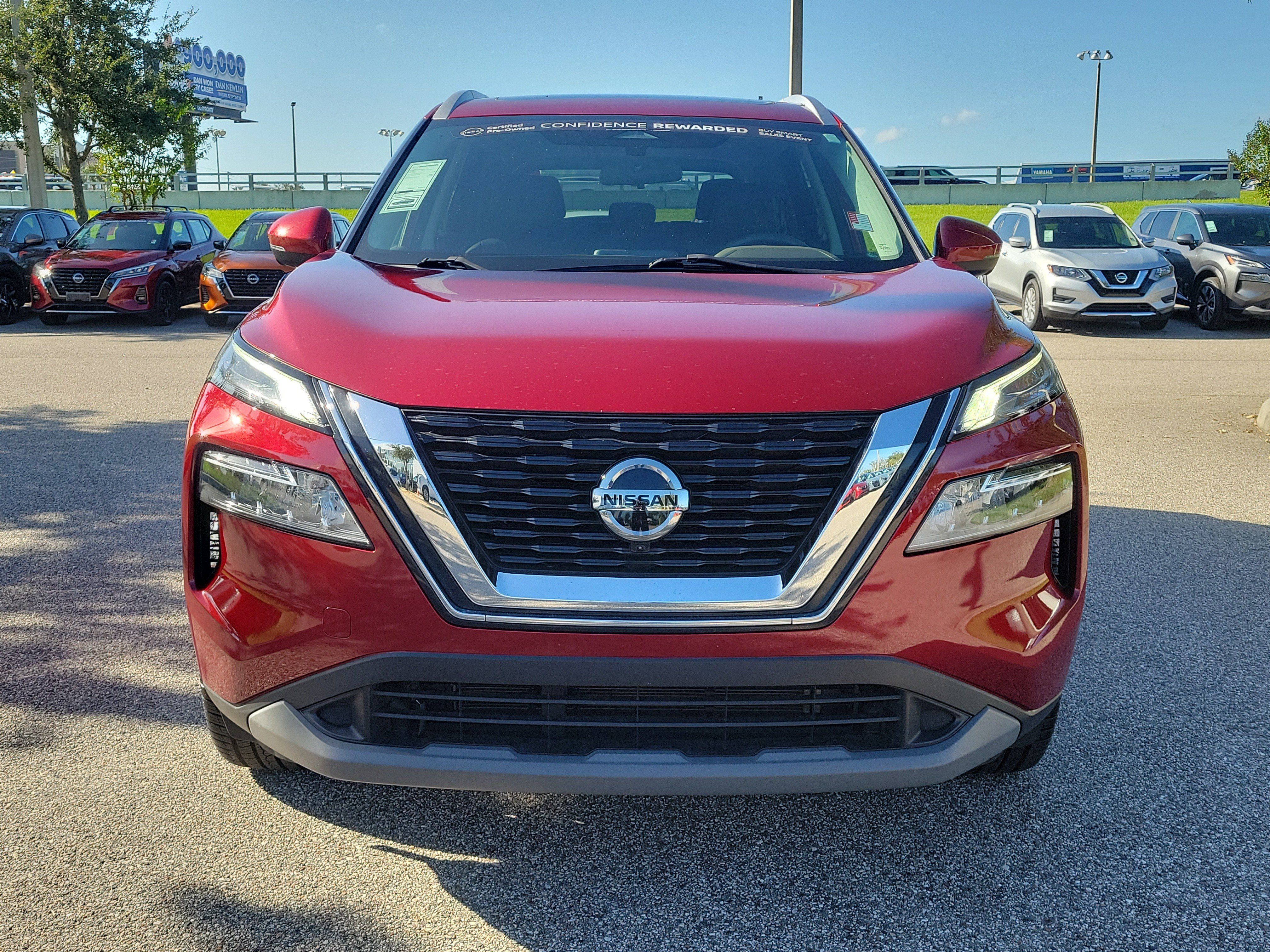 Certified 2021 Nissan Rogue SV w/ Premium Package FWD image 2