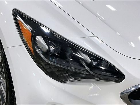 Used 2018 Kia Stinger Premium AWD/4WD image 32
