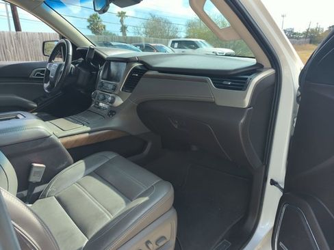 Used 2019 GMC Yukon XL Denali w/ Denali Ultimate Package image 18