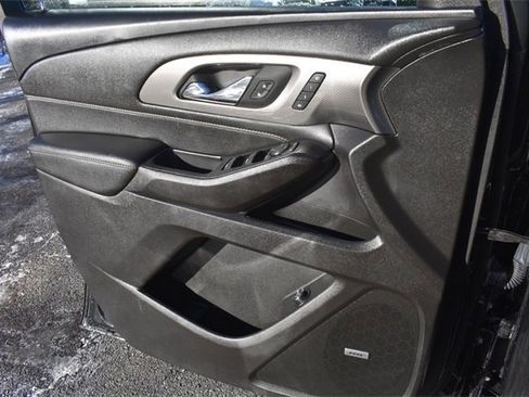 Certified 2023 Chevrolet Traverse Premier w/ Redline Edition image 39