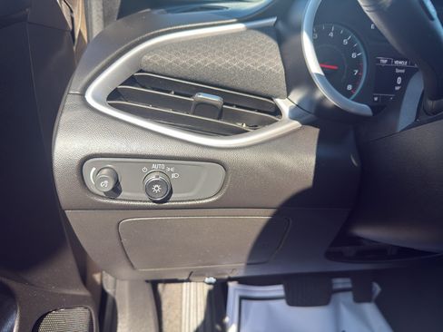 Used 2024 Chevrolet Malibu LT FWD image 13