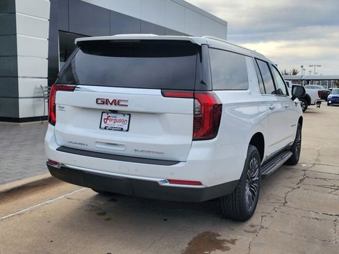 New 2026 GMC Yukon XL Elevation image 3