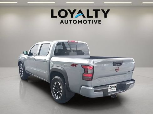 Used 2024 Nissan Frontier PRO-4X w/ Technology Package AWD/4WD image 3