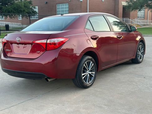 Used 2018 Toyota Corolla LE w/ LE Premium Package FWD image 5