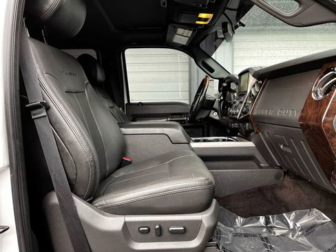 Used 2016 Ford F350 Platinum image 22