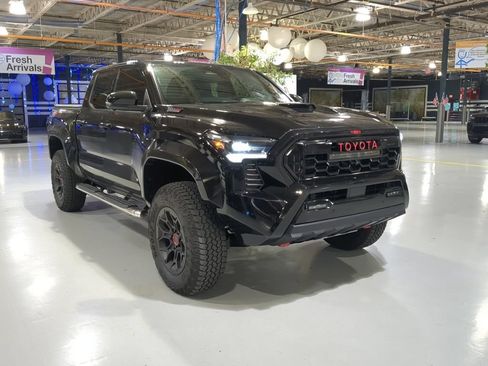 Used 2026 Toyota Tacoma TRD Pro w/ Tow Tech Package AWD/4WD image 3