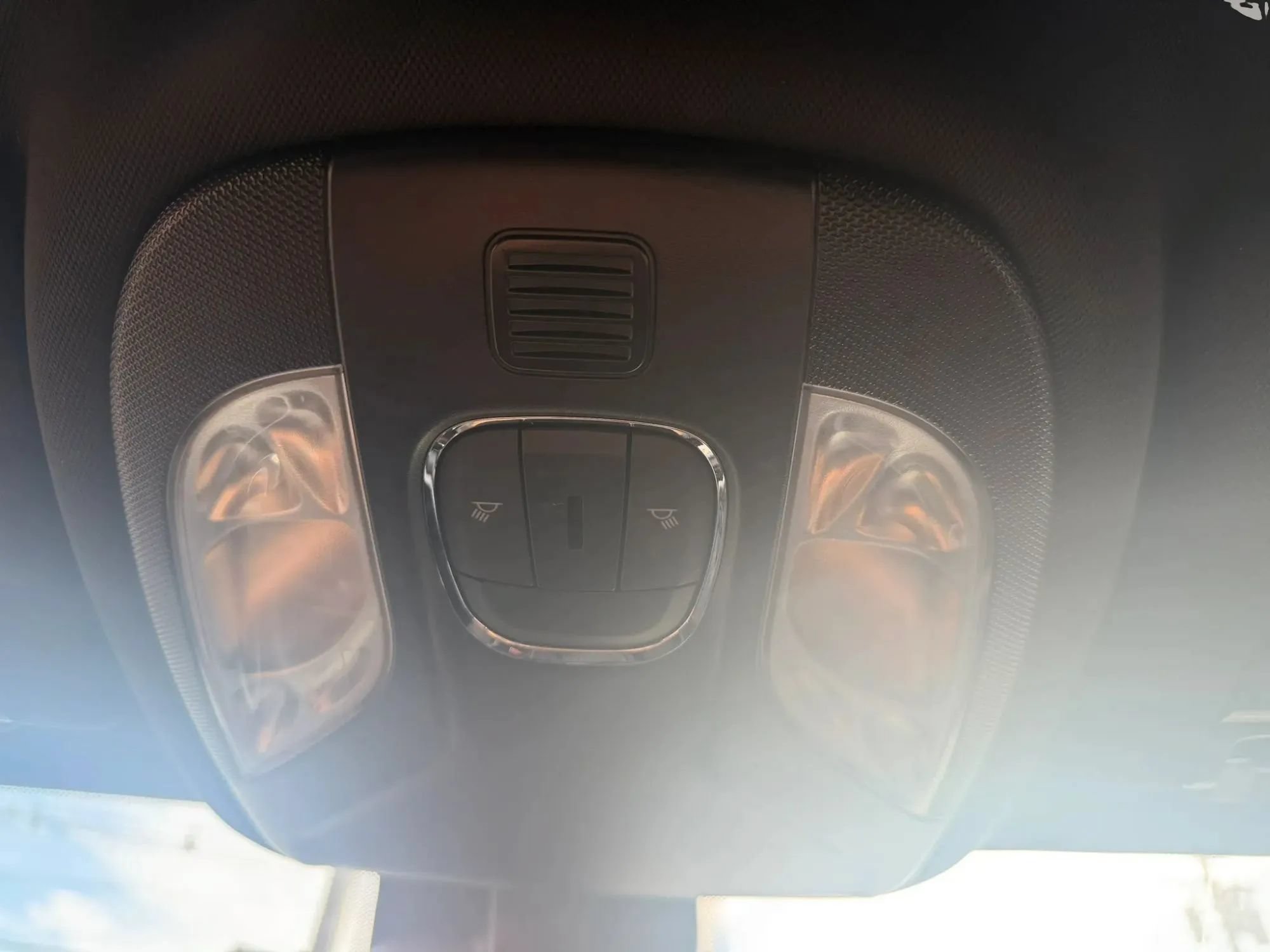 Used 2024 Jeep Compass Trailhawk AWD/4WD image 23