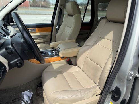 Used 2011 Land Rover Range Rover Sport HSE image 19