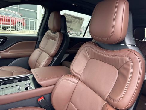 New 2025 Lincoln Aviator Reserve w/ Equipment Group 201A image 22