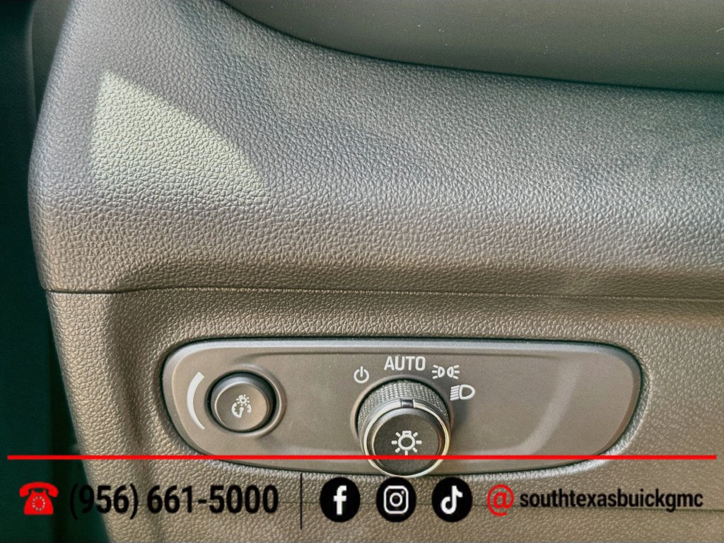 Used 2023 Buick Envision Essence w/ Sport Touring Package FWD image 20
