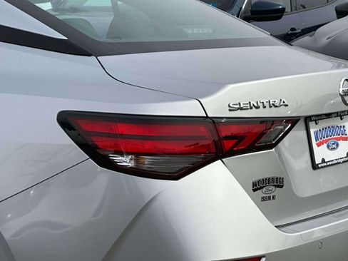 Used 2023 Nissan Sentra SV image 8