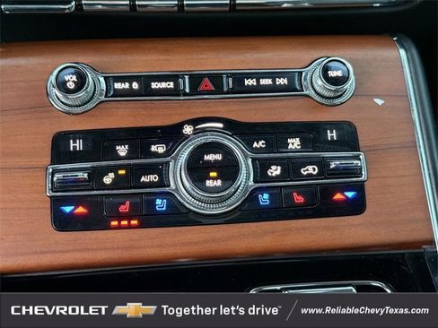 Used 2020 Lincoln Aviator Reserve w/ Equipment Group 201A image 18