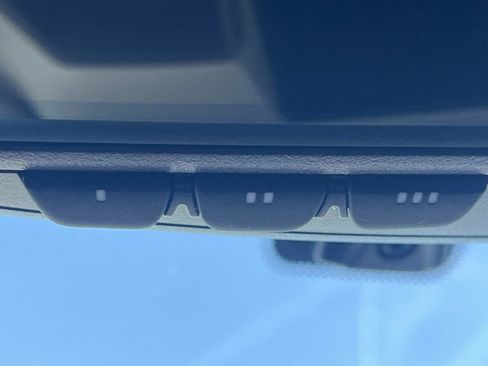 Used 2023 Nissan Rogue SL image 35