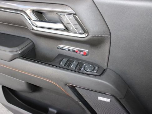Used 2023 GMC Sierra 1500 AT4 w/ Technology Package AWD/4WD image 25